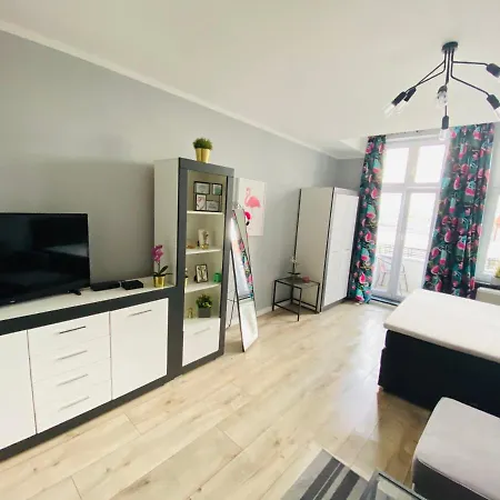 Apartament Flaming Z Balkonem - Scisle Centrum Naprzeciwko Pkp I Pks - Darmowy Parking - Bezplatne Pozne Wymeldowanie - Wystawiamy Fv - Self Check In Opole Exterior photo