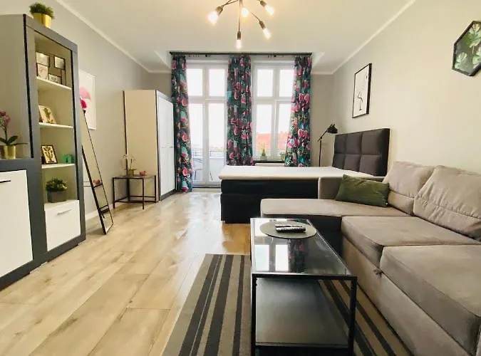 Apartament Flaming Z Balkonem - Scisle Centrum Naprzeciwko Pkp I Pks - Darmowy Parking - Bezplatne Pozne Wymeldowanie - Wystawiamy Fv - Self Check In