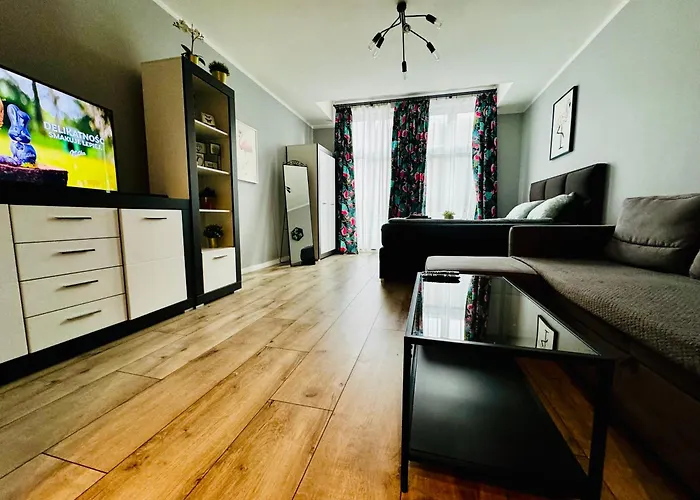 Apartament Flaming Z Balkonem - Scisle Centrum Naprzeciwko Pkp I Pks - Darmowy Parking - Bezplatne Pozne Wymeldowanie - Wystawiamy Fv - Self Check In