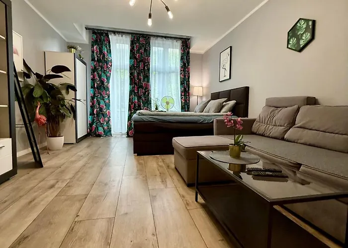 Apartament Flaming Z Balkonem - Scisle Centrum Naprzeciwko Pkp I Pks - Darmowy Parking - Bezplatne Pozne Wymeldowanie - Wystawiamy Fv - Self Check In